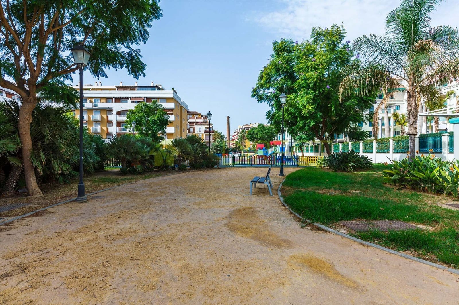 1 soveværelse Lejlighed til leje i Torre del Mar med garage - € 900 (Ref: 8862411)