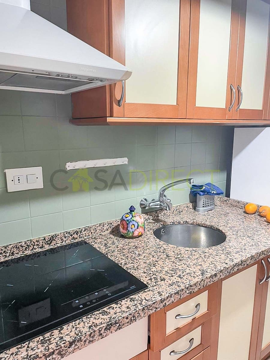 1 soverom Leilighet til leie i Almunecar med svømmebasseng garasje - € 1 000 (Ref: 8864541)