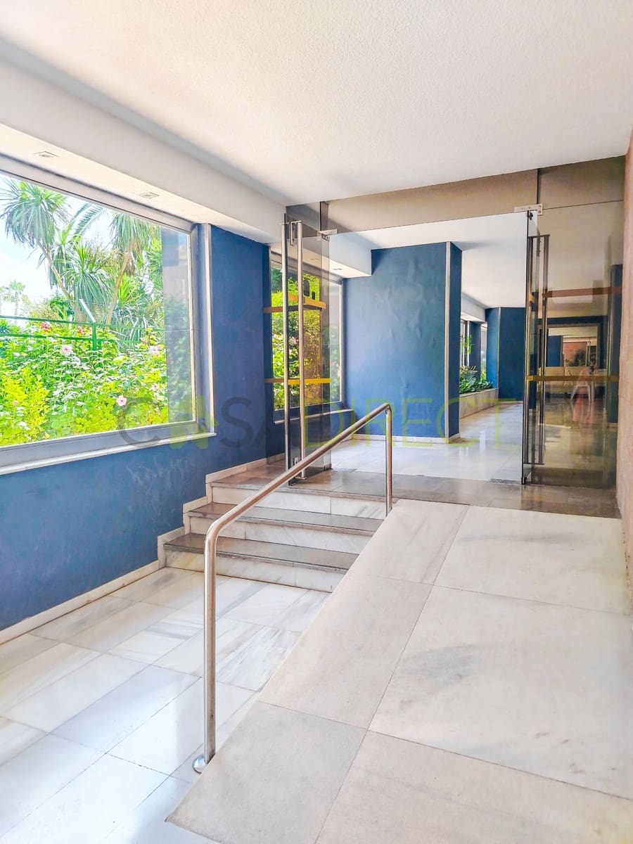 1 soverom Leilighet til leie i Almunecar med svømmebasseng garasje - € 1 000 (Ref: 8864541)