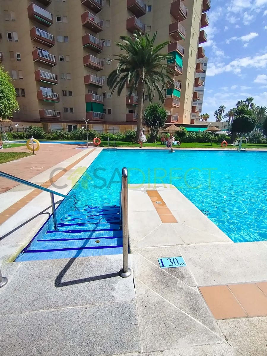 1 soverom Leilighet til leie i Almunecar med svømmebasseng garasje - € 1 000 (Ref: 8864541)