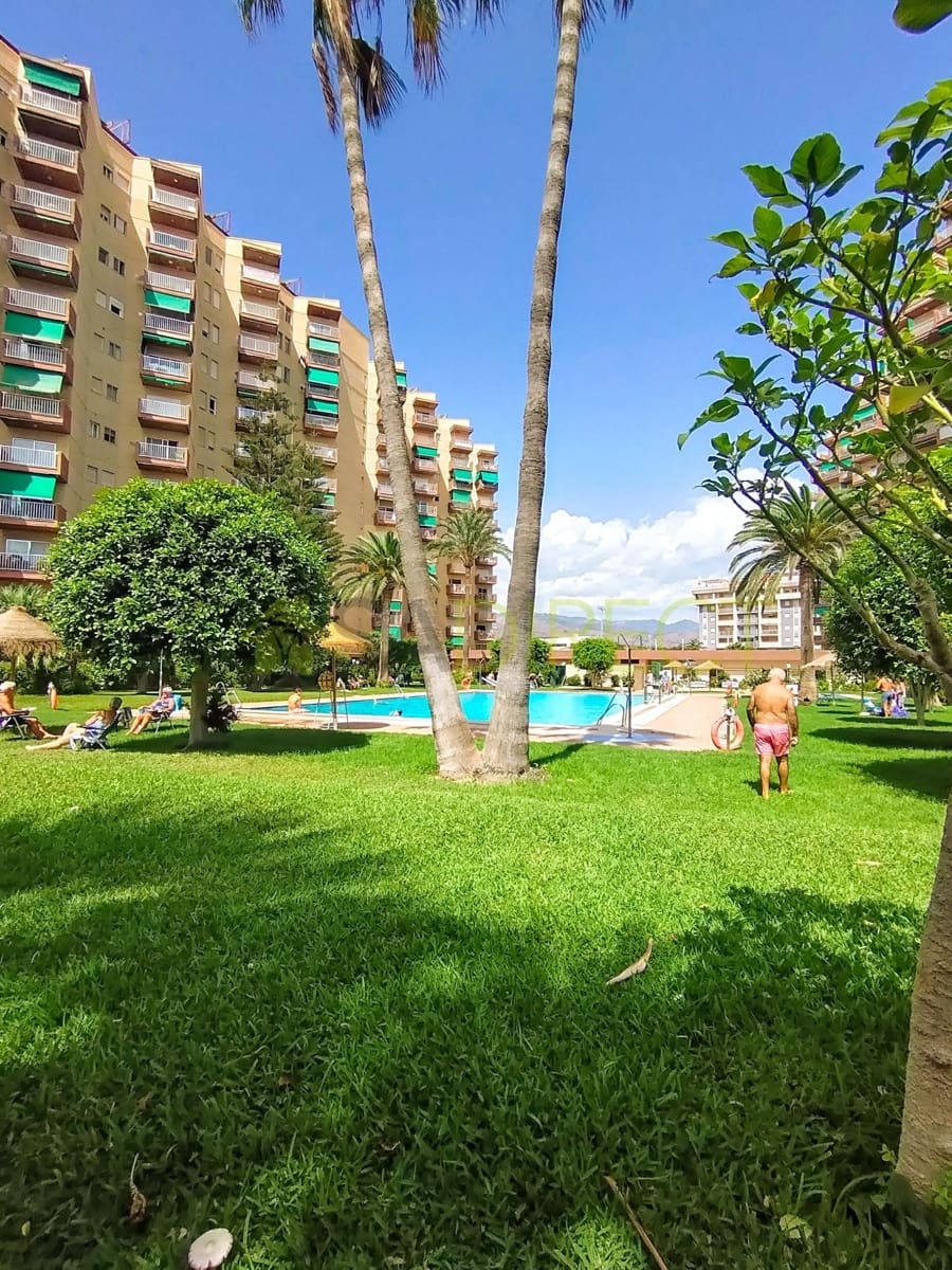 1 soverom Leilighet til leie i Almunecar med svømmebasseng garasje - € 1 000 (Ref: 8864541)