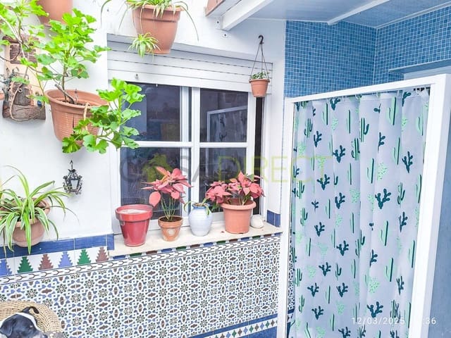 4 slaapkamer Halfvrijstaande villa te koop in Salobreña - € 215.000 (Ref: 8866840)