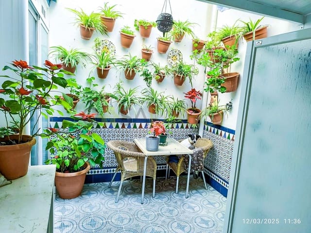 4 slaapkamer Halfvrijstaande villa te koop in Salobreña - € 215.000 (Ref: 8866840)