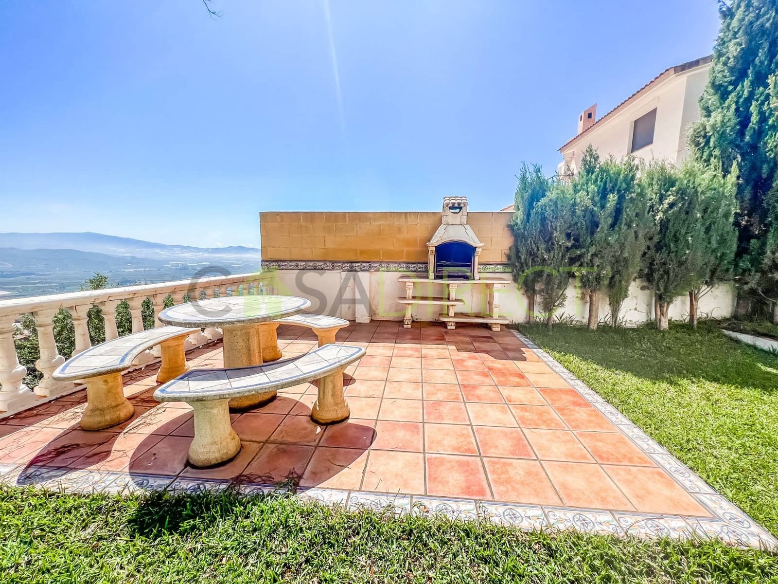 5 soveværelse Villa til leje i Salobrena med swimmingpool - € 1.500 (Ref: 8875509)