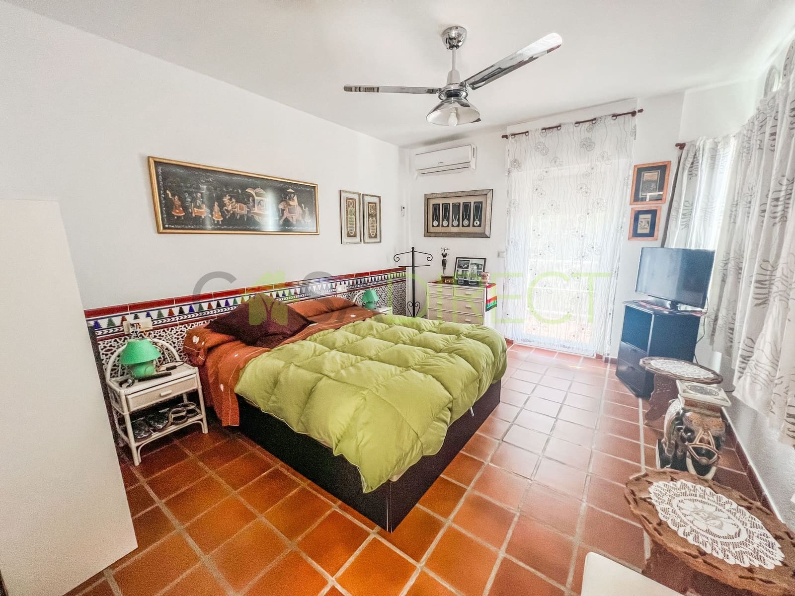 5 soveværelse Villa til leje i Salobrena med swimmingpool - € 1.500 (Ref: 8875509)