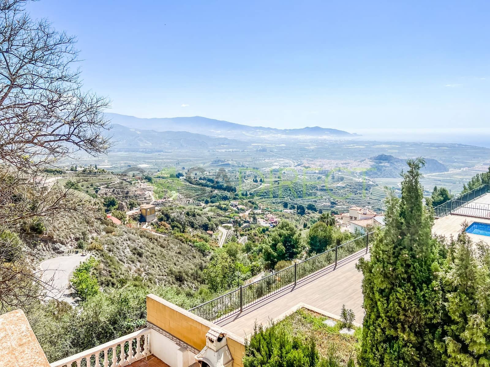 5 soveværelse Villa til leje i Salobrena med swimmingpool - € 1.500 (Ref: 8875509)