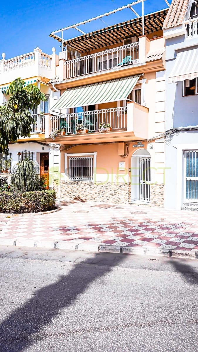 2 soveværelse Lejlighed til leje i Torre del Mar - € 960 (Ref: 8881328)