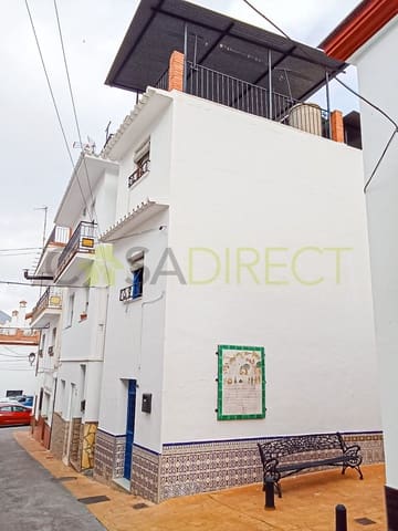 4 Zimmer Villa zu verkaufen in Sayalonga - 128.000 € (Ref: 8896242)