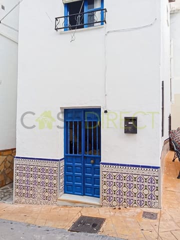 4 Zimmer Villa zu verkaufen in Sayalonga - 128.000 € (Ref: 8896242)