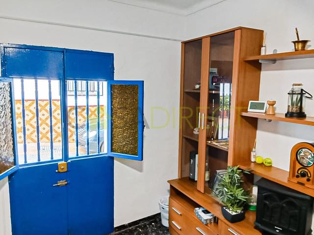 4 Zimmer Villa zu verkaufen in Sayalonga - 128.000 € (Ref: 8896242)