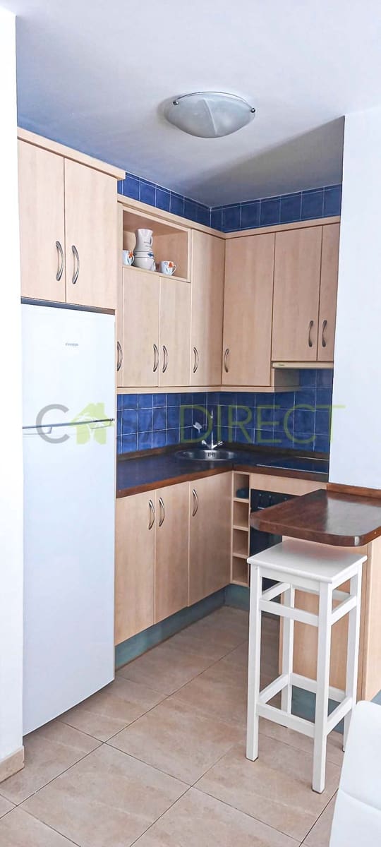 2 slaapkamer Flat te huur in Nerja - € 950 (Ref: 8899790)