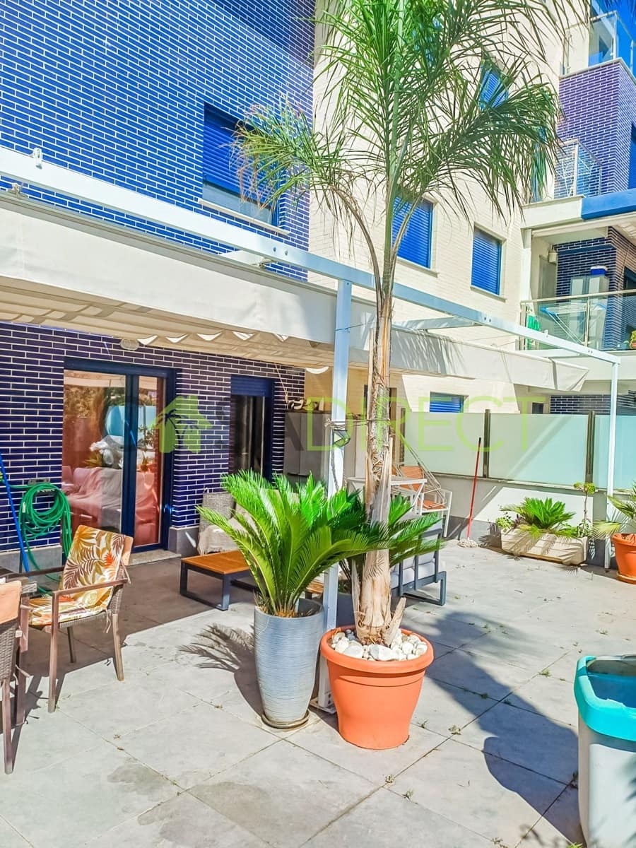 2 soveværelse Lejlighed til leje i Almunecar med swimmingpool garage - € 840 (Ref: 8905094)