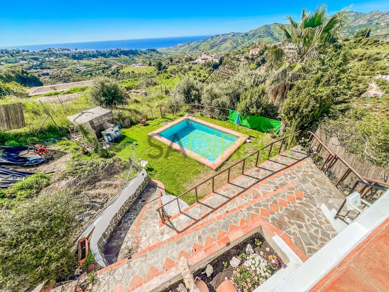 3 soveværelse Villa til leje i Frigiliana med swimmingpool garage - € 1.170 (Ref: 8905095)