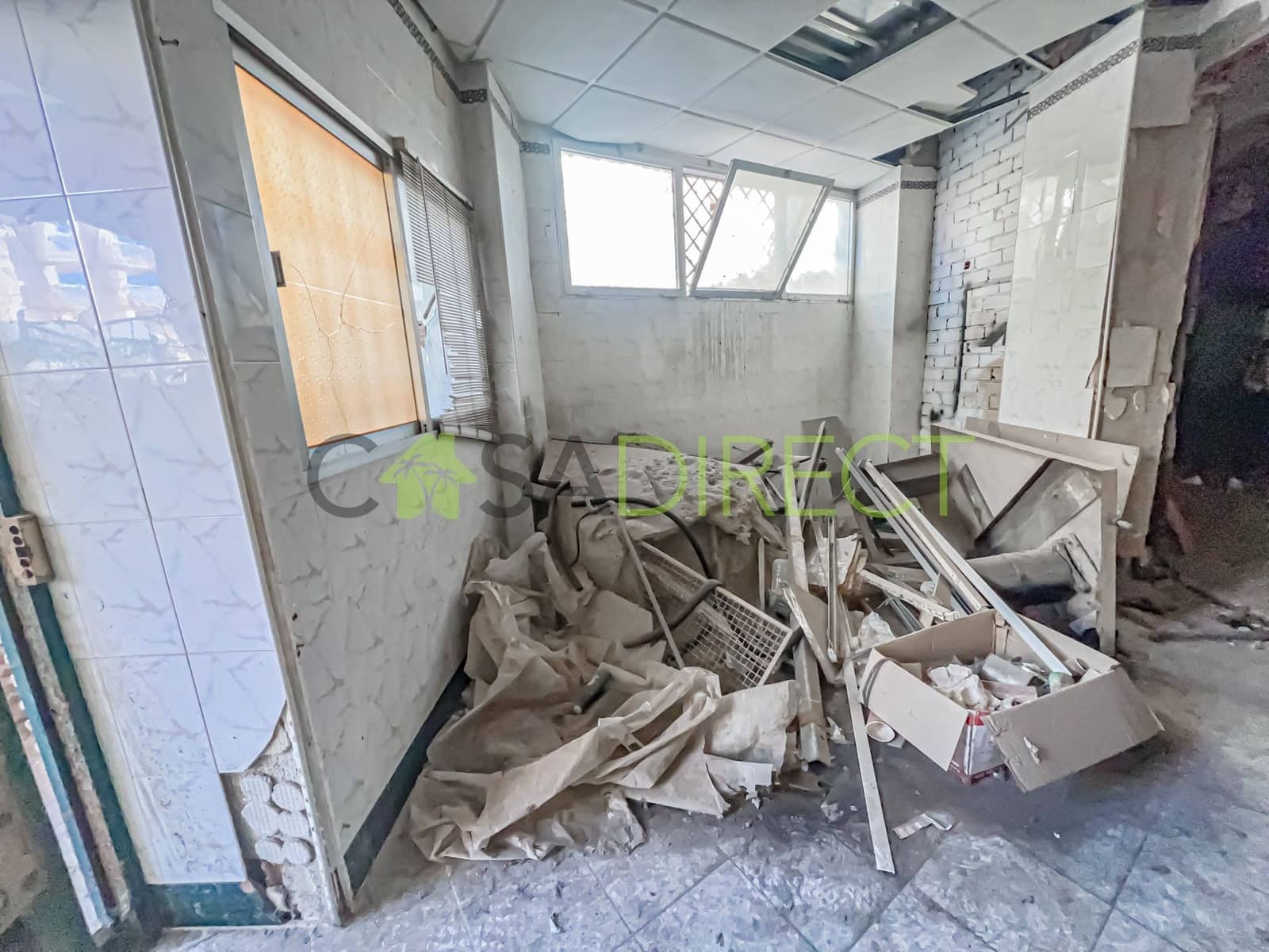 1 makuuhuone Kaupallinen vuokrattavana paikassa Nerja - 1 500 € (Ref: 8905097)