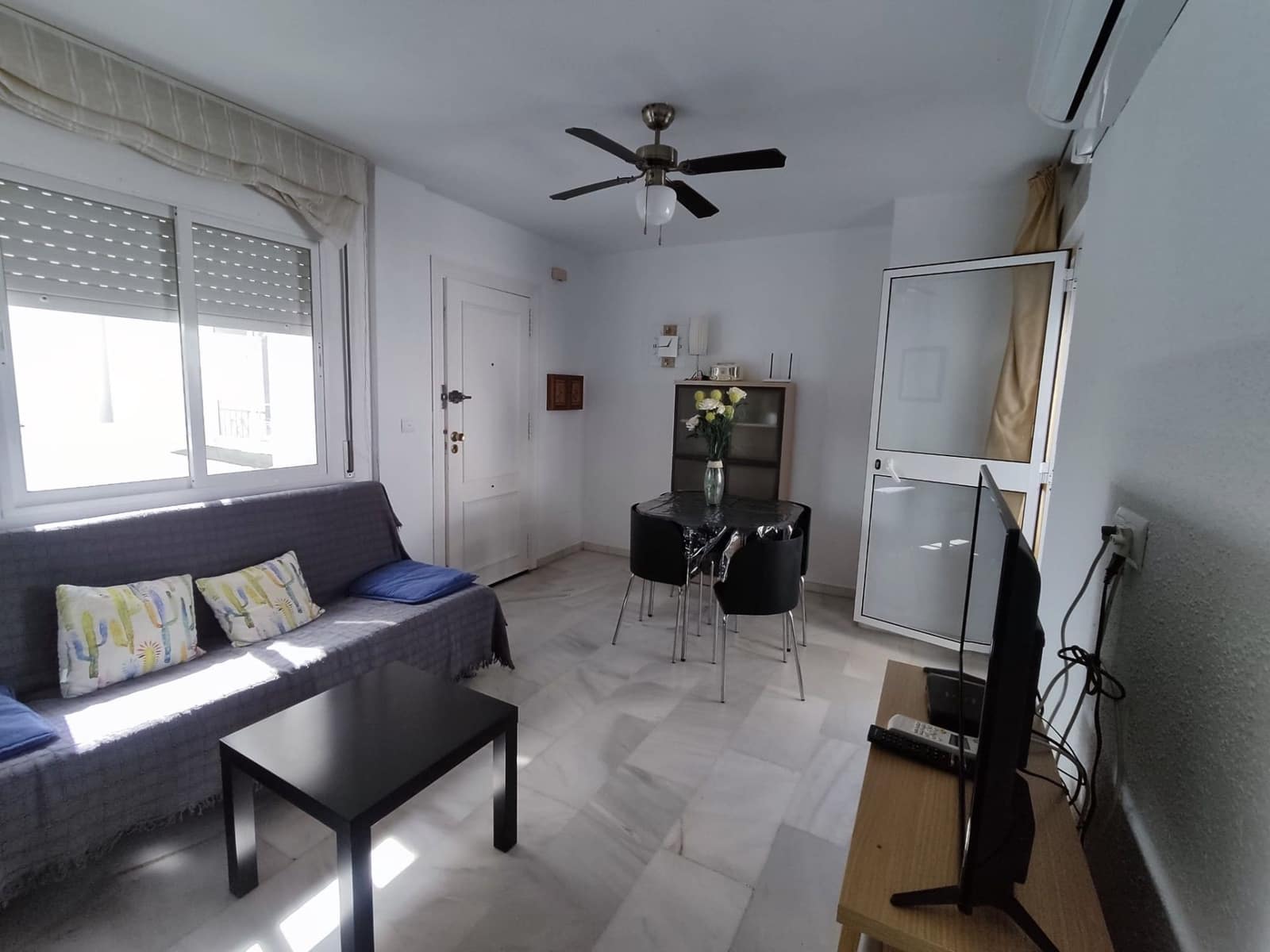 1 soveværelse Lejlighed til leje i Torrox-Costa med swimmingpool - € 840 (Ref: 8921020)