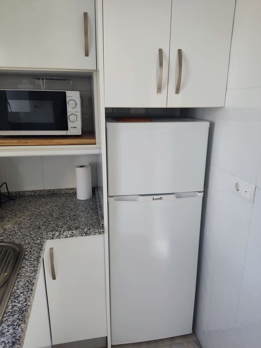 1 soveværelse Lejlighed til leje i Torrox-Costa med swimmingpool - € 840 (Ref: 8921020)