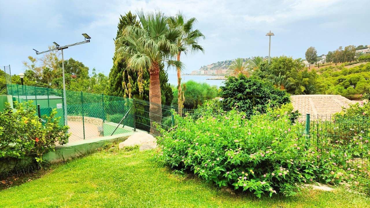 2 quarto Apartamento para arrendar em Almunecar com piscina garagem - 1 200 € (Ref: 8948462)