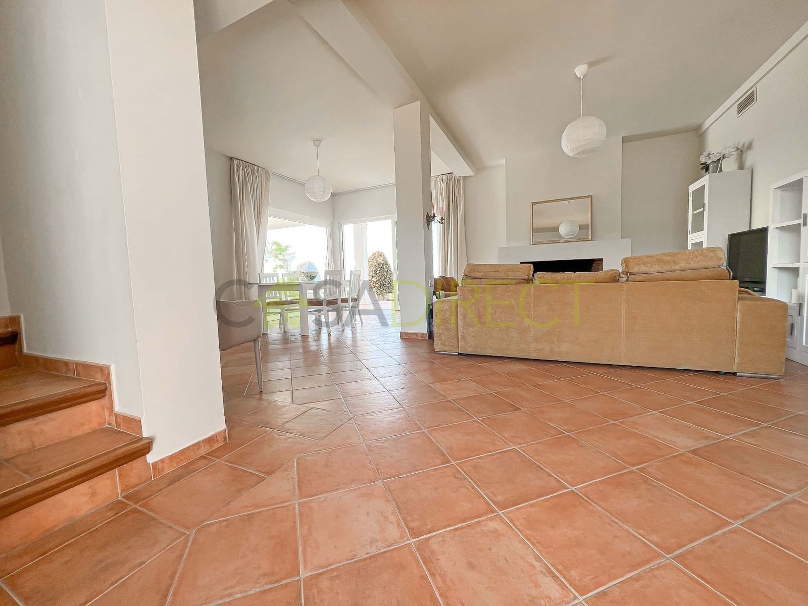 3 sypialnia Willa na sprzedaż w Torrox z basenem garażem - 675 000 € (Ref: 8951305)