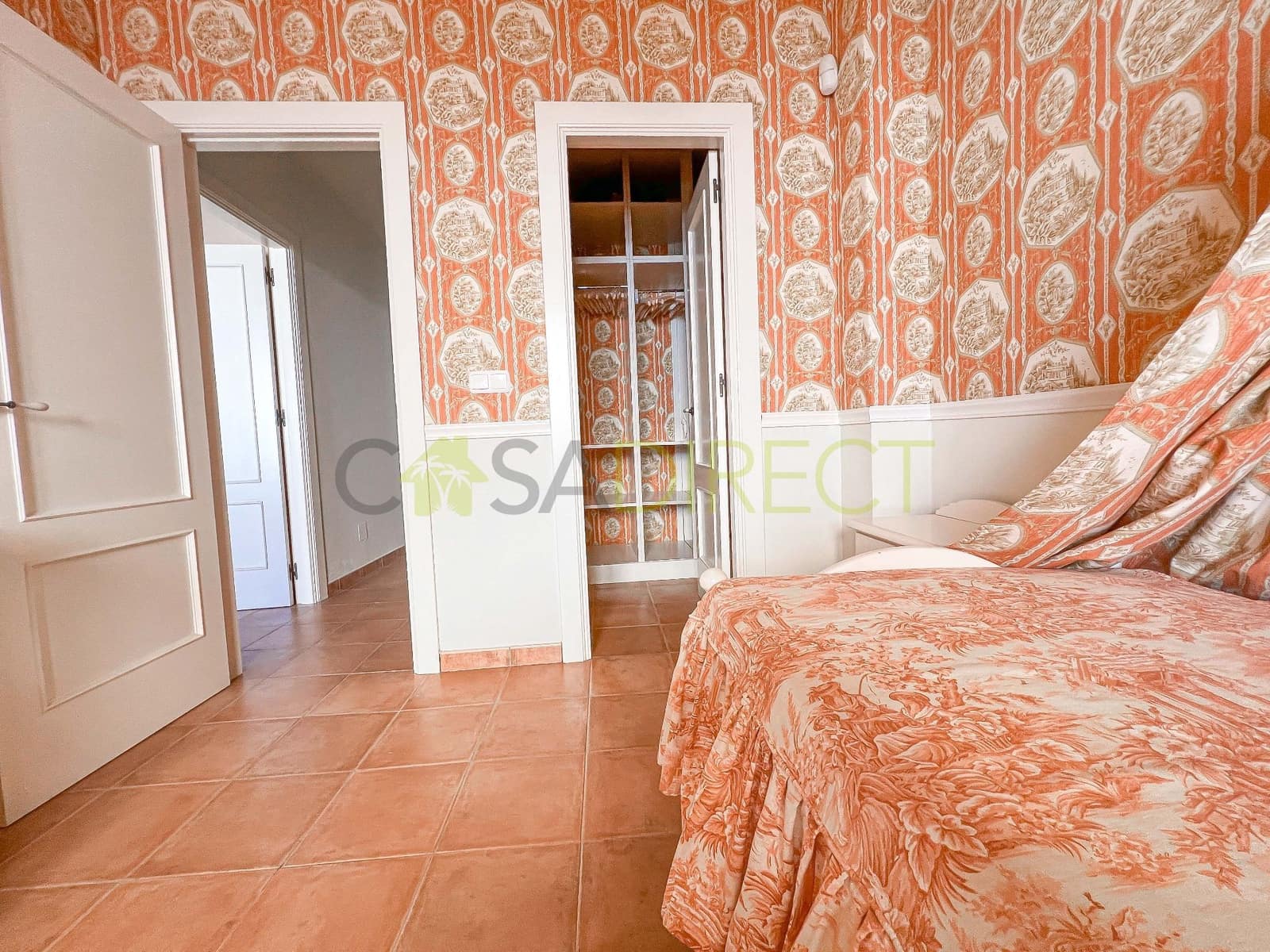 3 sypialnia Willa na sprzedaż w Torrox z basenem garażem - 675 000 € (Ref: 8951305)