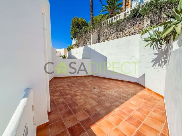 3 sovrum Semi-fristående Villa att hyra i Almuñécar med garage - 1 800 € (Ref: 8982123)