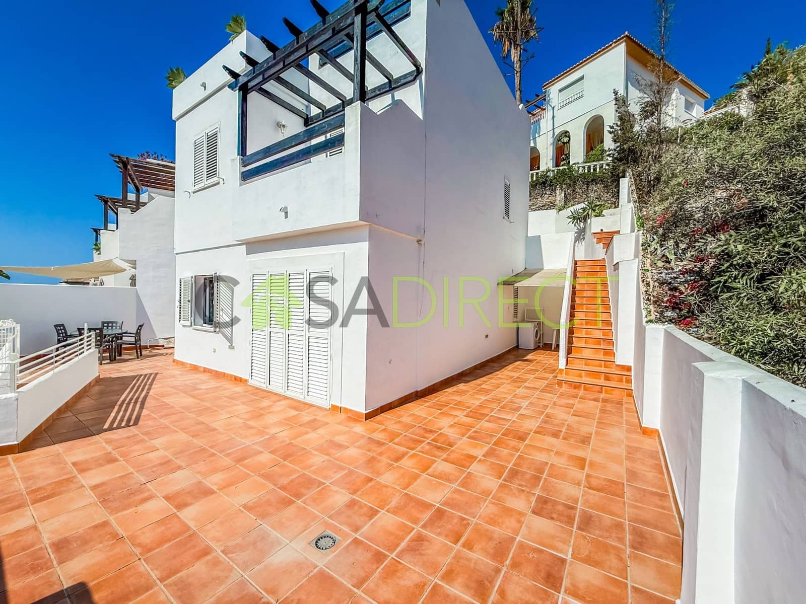 3 Zimmer Doppelhaus zu vermieten in Almunecar mit Garage - 1.800 € (Ref: 8982123)