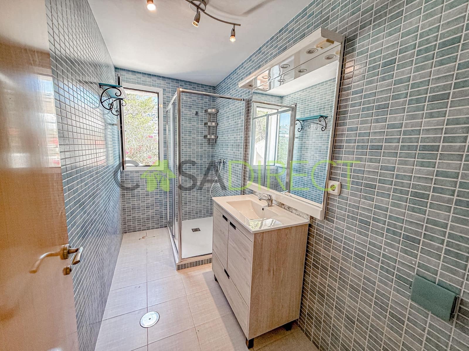 3 Zimmer Doppelhaus zu vermieten in Almunecar mit Garage - 1.800 € (Ref: 8982123)