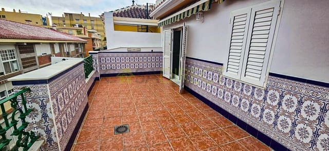 3 slaapkamer Flat te huur in Torre del Mar, Vélez-Málaga - € 1.140 (Ref: 8985468)