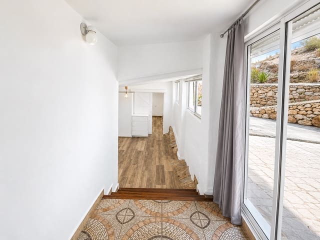 Finca/Maison de Campagne de 2 chambres à louer à Frigiliana - 1 200 € (Ref: 8990989)