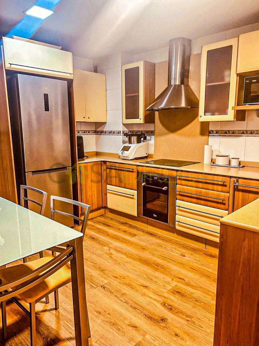 3 soverom Leilighet til leie i Aguilas med garasje - € 960 (Ref: 9003014)