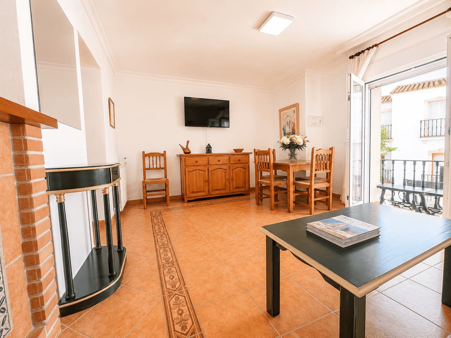 2 bedroom Apartment for rent in Nerja - € 1,320 (Ref: 9006772)