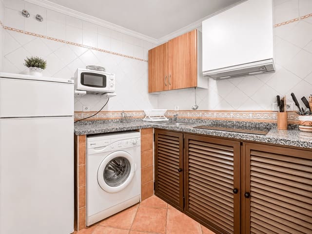 2 bedroom Apartment for rent in Nerja - € 1,320 (Ref: 9006773)