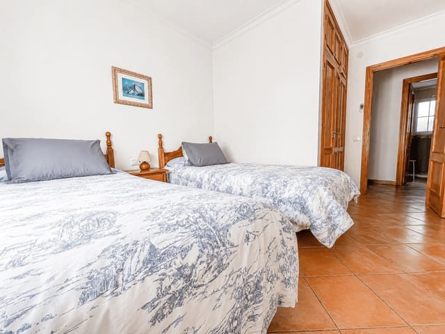 2 bedroom Apartment for rent in Nerja - € 1,320 (Ref: 9006773)