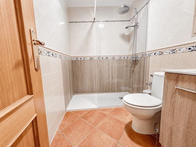 1 bedroom Apartment for rent in Nerja - € 960 (Ref: 9016804)
