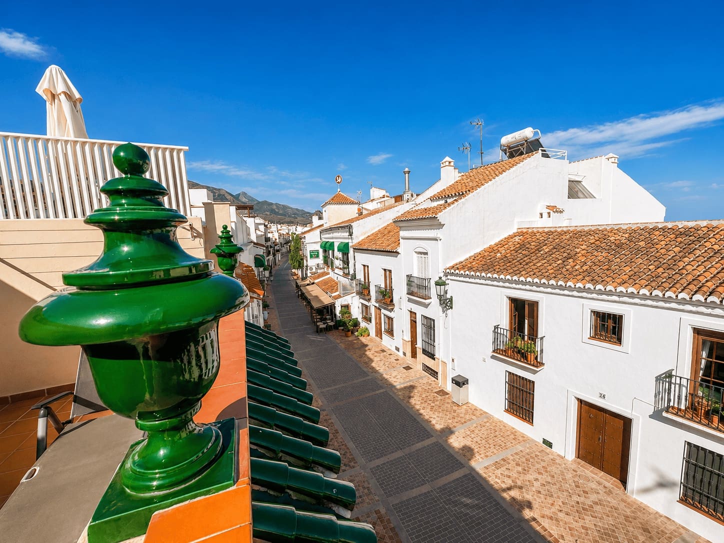 2 bedroom Penthouse for rent in Nerja - € 1,560 (Ref: 9016805)