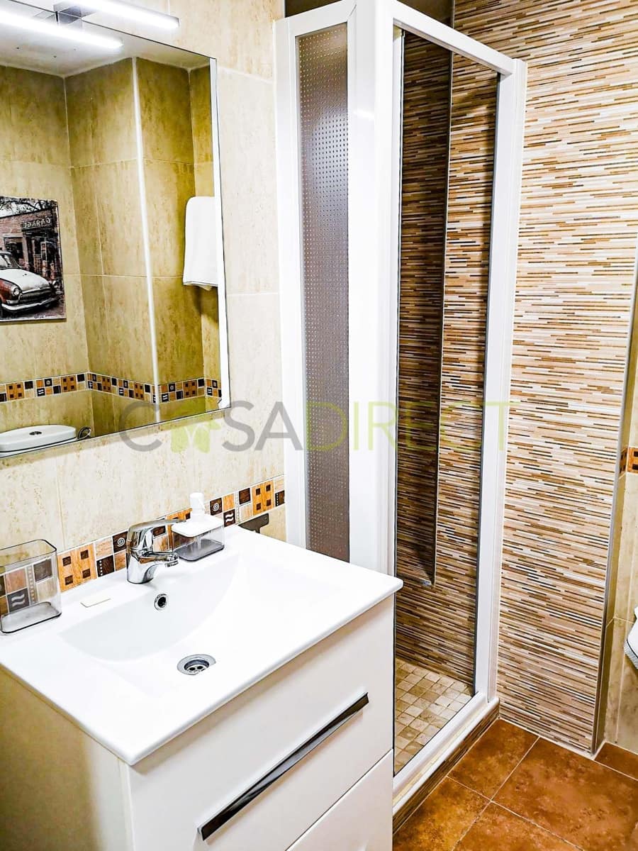 Studio til leje i Torre del Mar med swimmingpool - € 750 (Ref: 9019878)