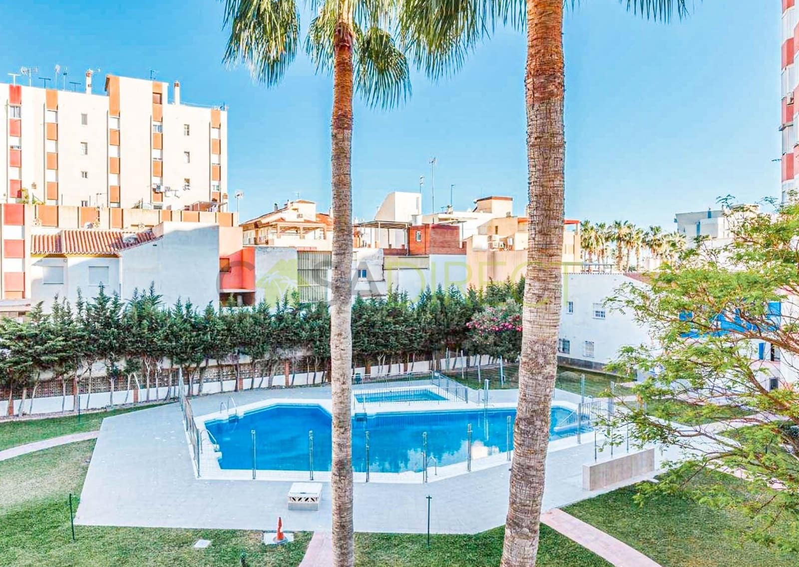 Studio til leje i Torre del Mar med swimmingpool - € 750 (Ref: 9019878)