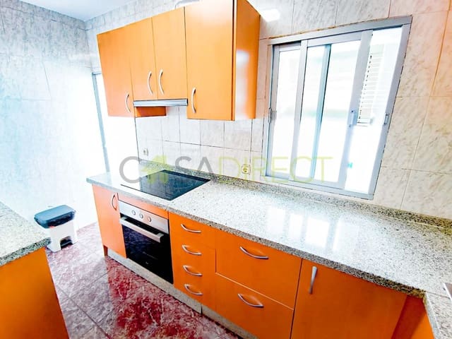 3 slaapkamer Flat te huur in Granada stad - € 1.260 (Ref: 9022933)