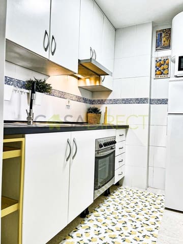 Appartement de 1 chambre à louer à Almería ville avec piscine garage - 840 € (Ref: 9026372)