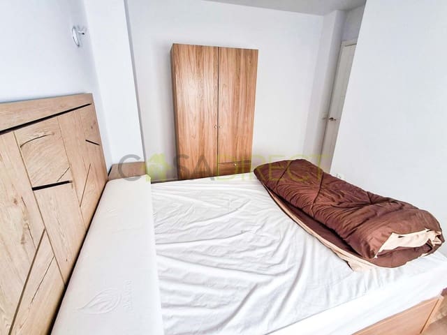 2 bedroom Flat for rent in Torre del Mar, Vélez-Málaga - € 900 (Ref: 9034229)