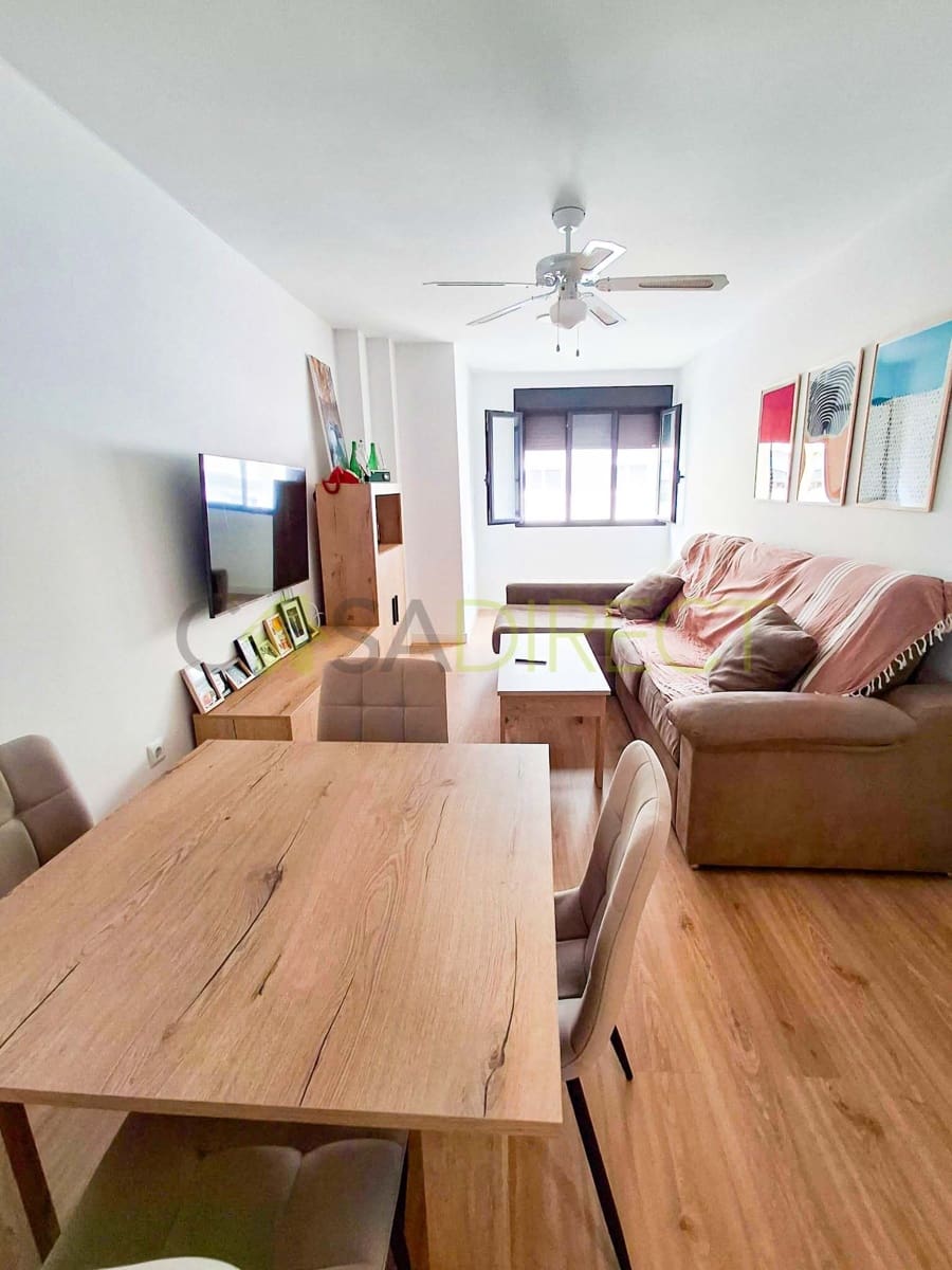 2 sypialnia Mieszkanie do wynajęcia w Torre del Mar - 900 € (Ref: 9034229)