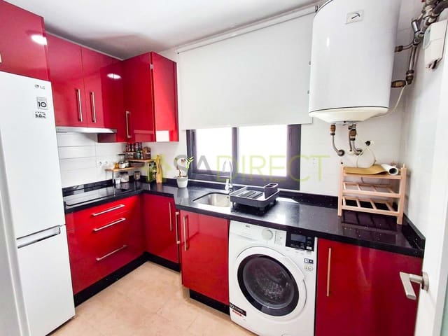 2 bedroom Flat for rent in Torre del Mar, Vélez-Málaga - € 900 (Ref: 9034229)