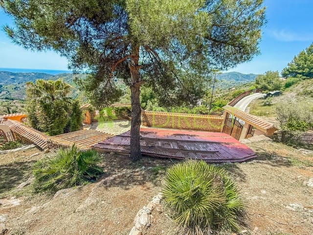 4 sovrum Villa till salu i Frigiliana med pool garage - 1 495 000 € (Ref: 9041843)