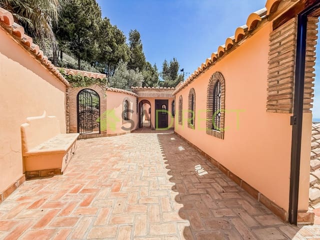 4 sovrum Villa till salu i Frigiliana med pool garage - 1 495 000 € (Ref: 9041843)