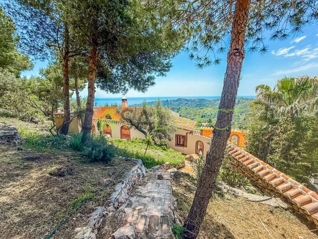 4 sovrum Villa till salu i Frigiliana med pool garage - 1 495 000 € (Ref: 9041843)