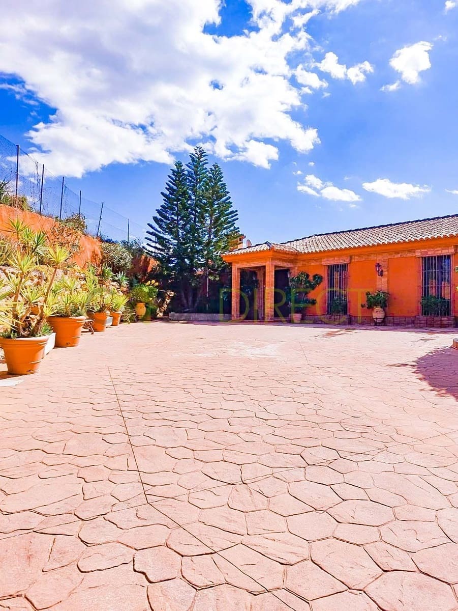 4 soveværelse Finca/Landehus til leje i Mijas med swimmingpool garage - € 5.340 (Ref: 9050732)