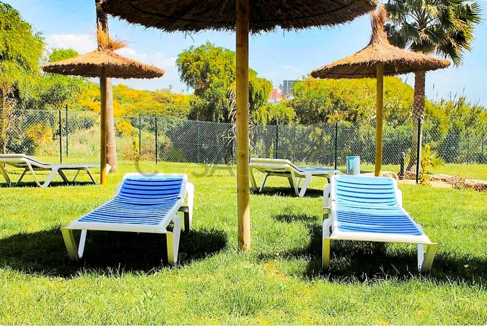 2 soveværelse Lejlighed til leje i Manilva med swimmingpool garage - € 1.800 (Ref: 9068529)