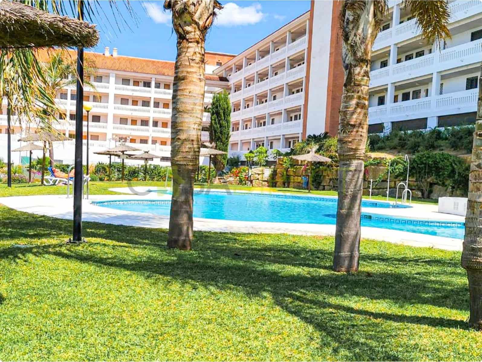 2 soveværelse Lejlighed til leje i Manilva med swimmingpool garage - € 1.800 (Ref: 9068529)