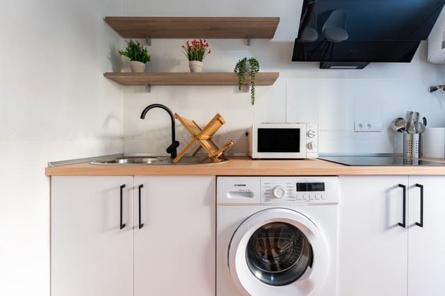 2 soverom Leilighet til leie i Torrox med svømmebasseng - € 1 200 (Ref: 9073159)