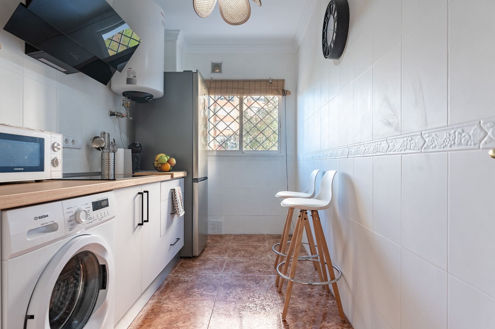 2 quarto Apartamento para arrendar em Torrox com piscina - 1 200 € (Ref: 9073159)