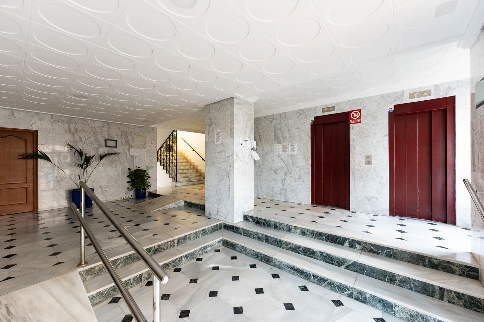 2 quarto Apartamento para arrendar em Torrox com piscina - 1 200 € (Ref: 9073159)